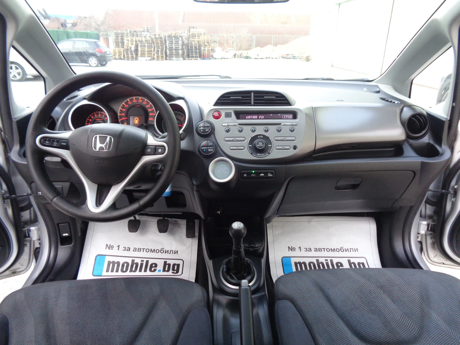 Honda Jazz 1.4-16V-PANORAMA-BARTER-LIZING, снимка 14 - Автомобили и джипове - 53878518