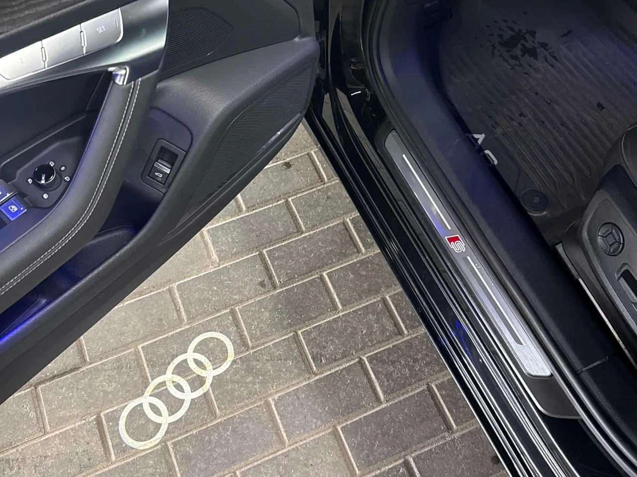 Audi A6 Technik/CARFAX/DIS/360/PANO/ОБДУХВАНЕ, снимка 11 - Автомобили и джипове - 53892658