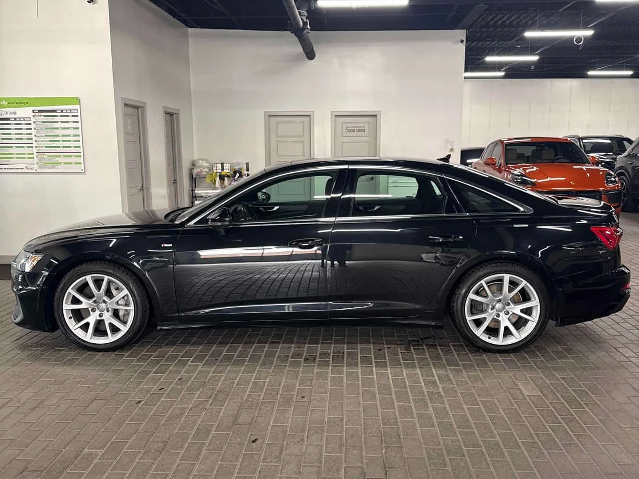 Audi A6 Technik/CARFAX/DIS/360/PANO/ОБДУХВАНЕ, снимка 3 - Автомобили и джипове - 53892658