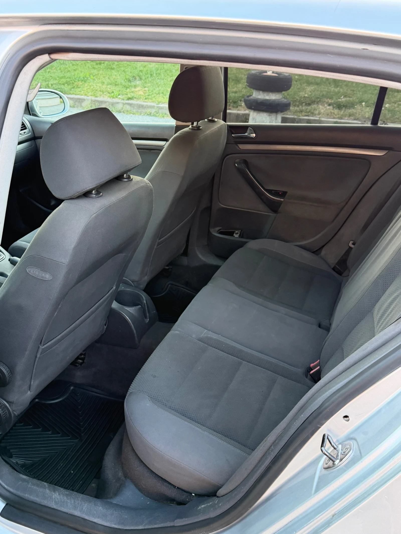 VW Golf 2.0 TDI, снимка 9 - Автомобили и джипове - 54295606