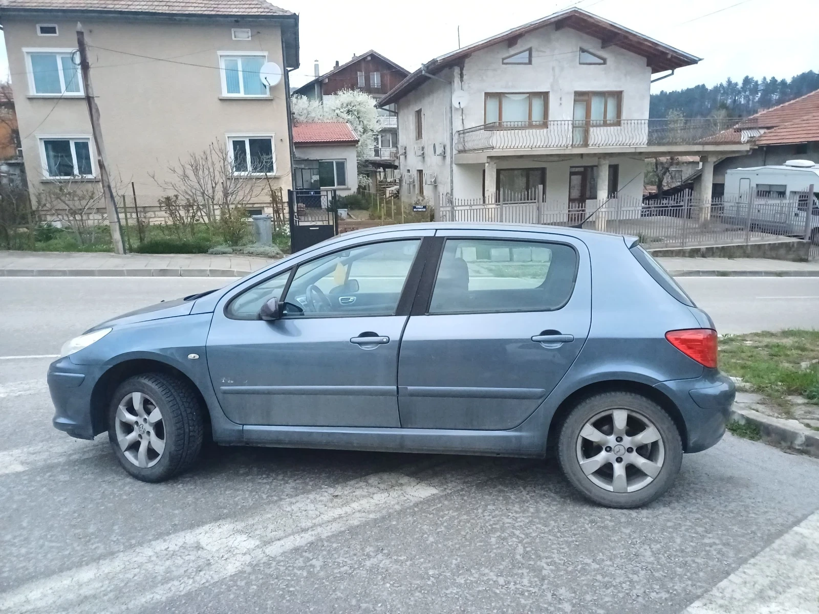 Peugeot 307 1.6 HDI, снимка 4 - Автомобили и джипове - 54401755