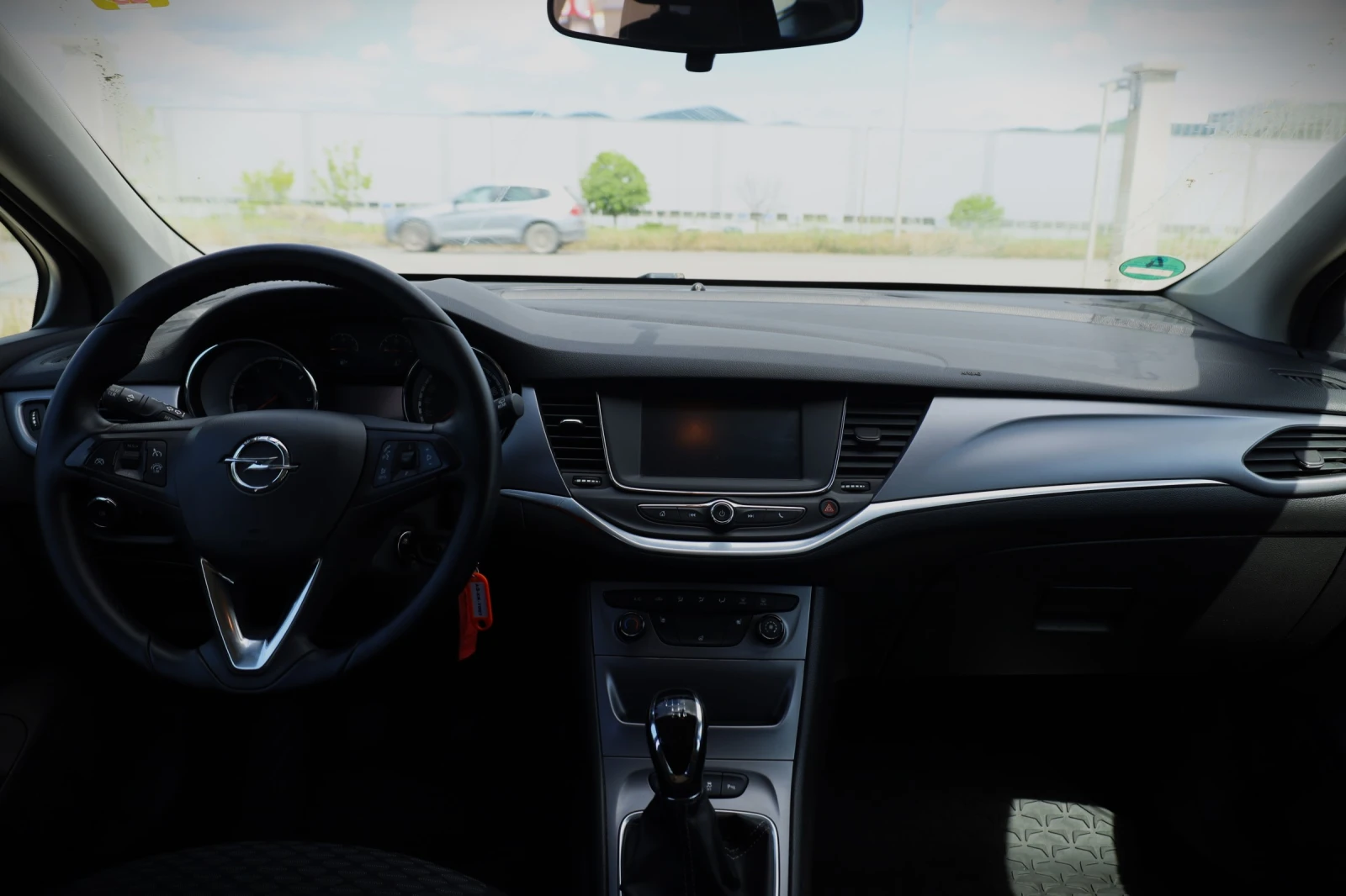 Opel Astra Sports Tourer 1.6, снимка 7 - Автомобили и джипове - 54553191
