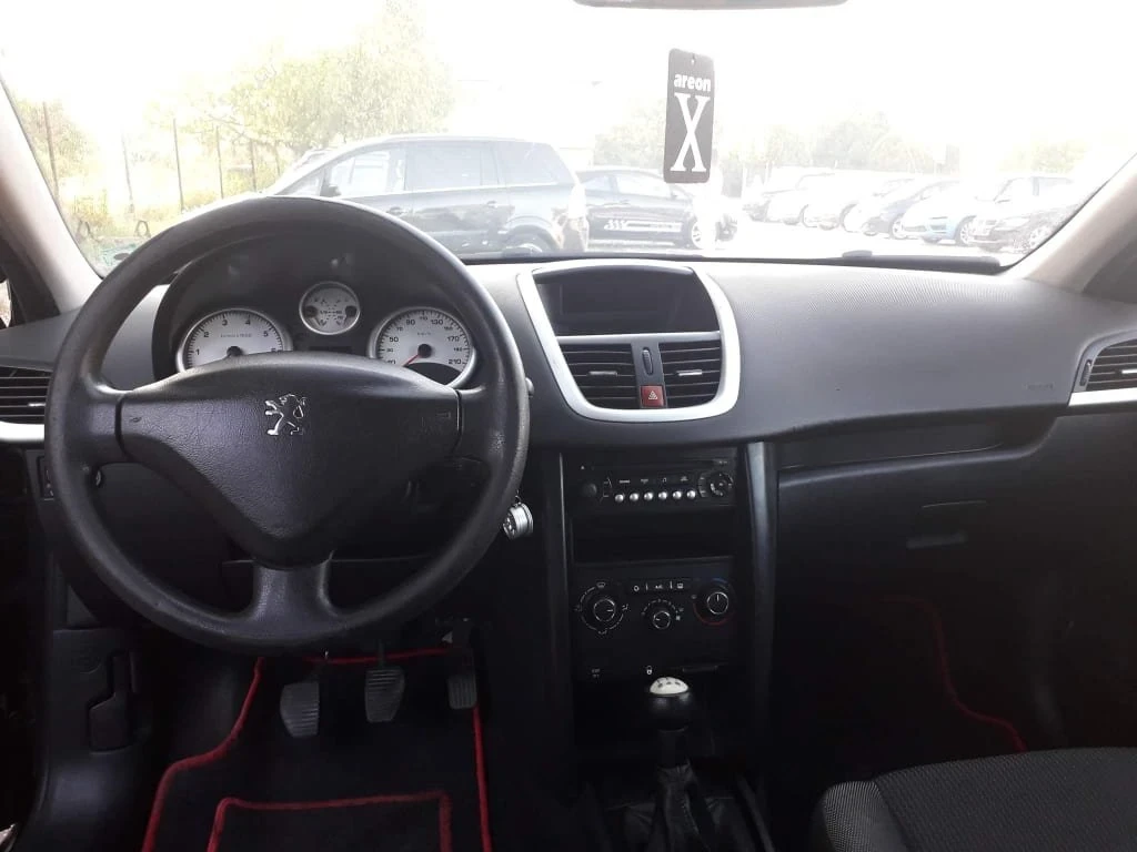 Peugeot 207 1.4 газ/бензин , снимка 6 - Автомобили и джипове - 54808882