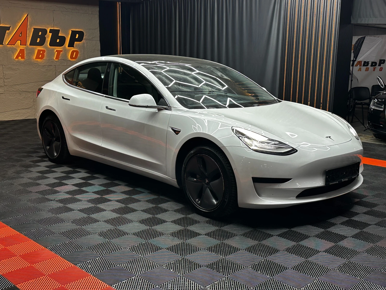 Tesla Model 3 Standard Range Plus/�������� | Mobile.bg � ����������� 3