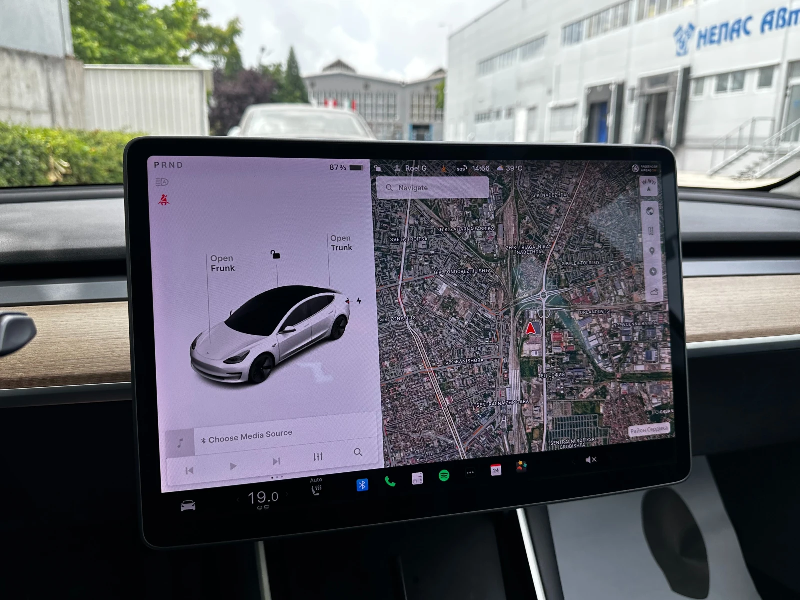 Tesla Model 3 Standard Range Plus/ГАРАНЦИЯ, снимка 14 - Автомобили и джипове - 55032843