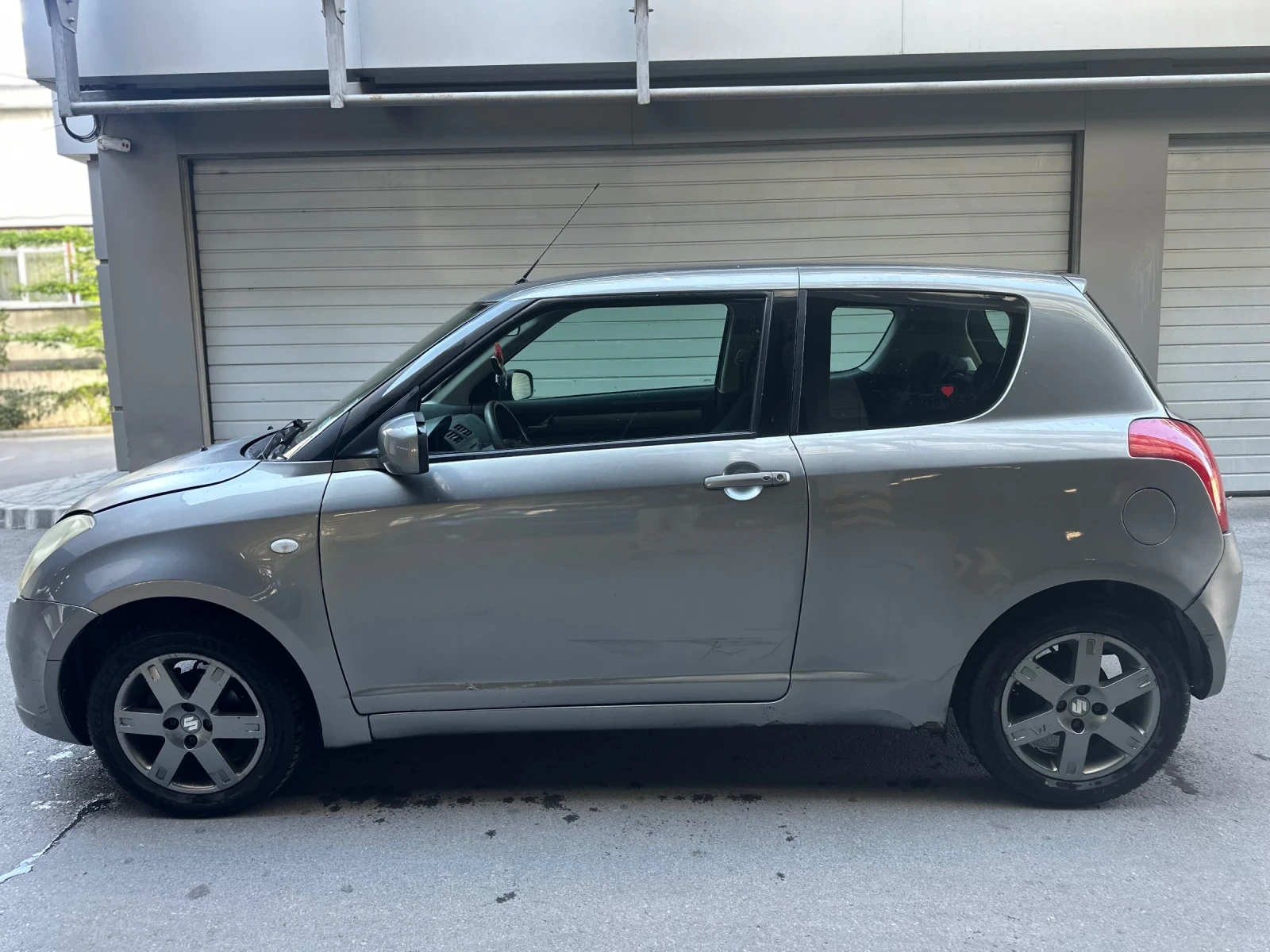 Suzuki Swift, снимка 3 - Автомобили и джипове - 55772079