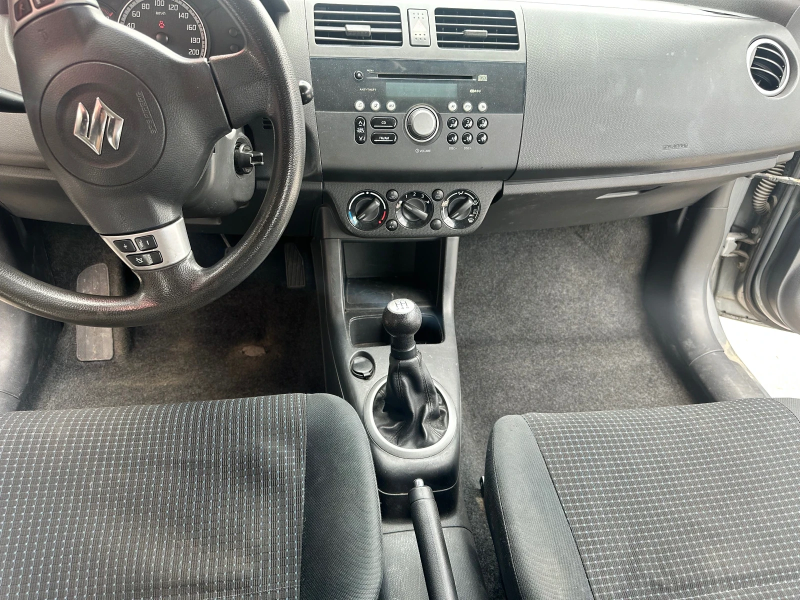 Suzuki Swift, снимка 8 - Автомобили и джипове - 55772079