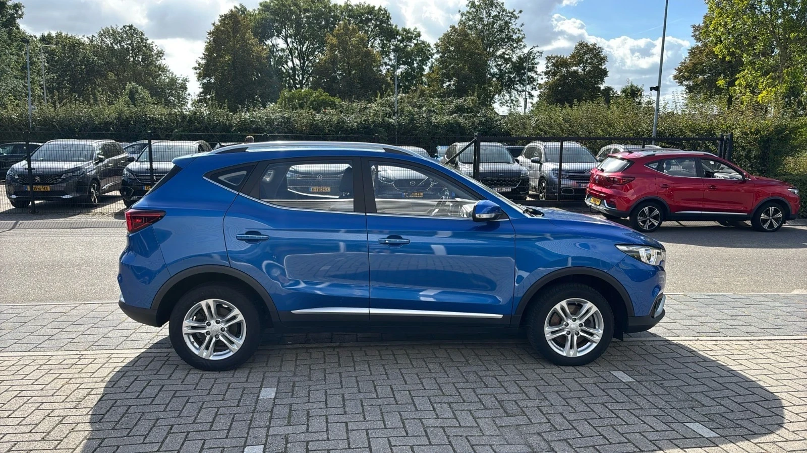 Mg ZS EV Очакван внос, снимка 3 - Автомобили и джипове - 56206359