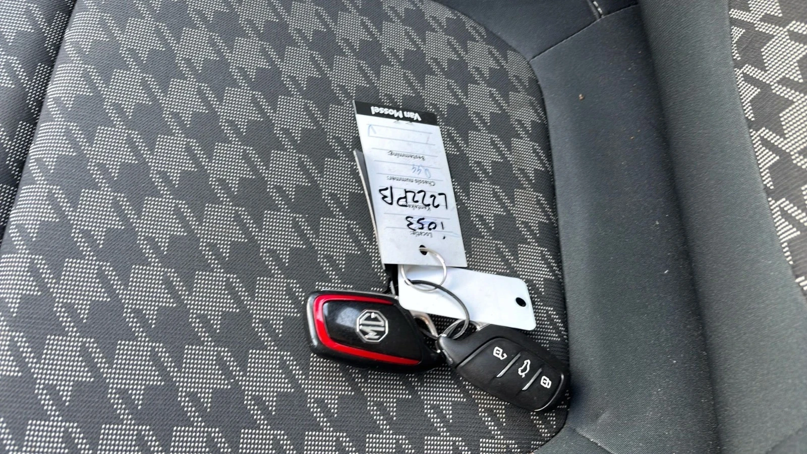 Mg ZS EV Очакван внос, снимка 14 - Автомобили и джипове - 56206359