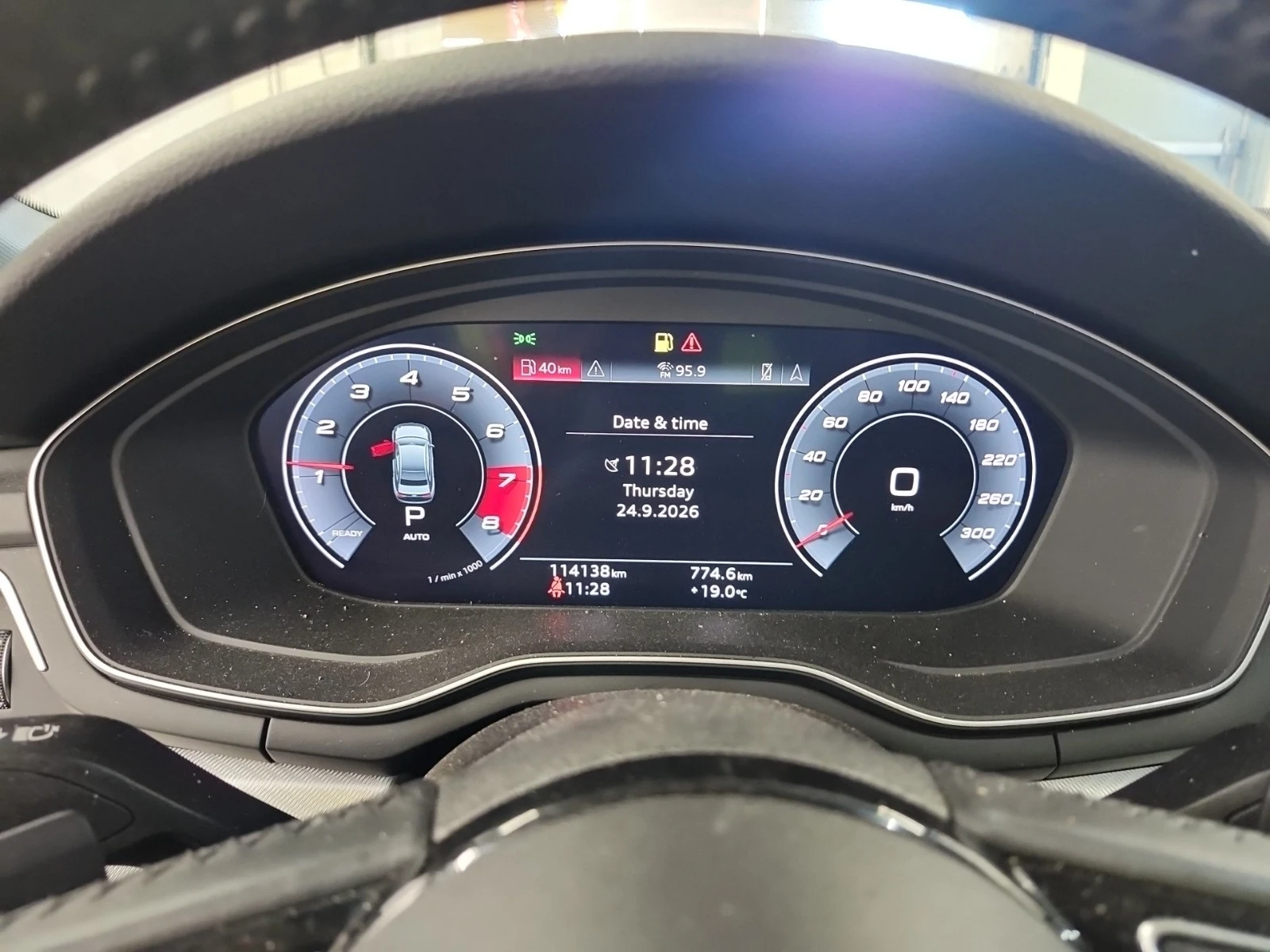 Audi A4 QUATTRO * PREMIUM PLUS * CARFAX * БЕЗ ИНЦИДЕНТИ, снимка 7 - Автомобили и джипове - 56294486