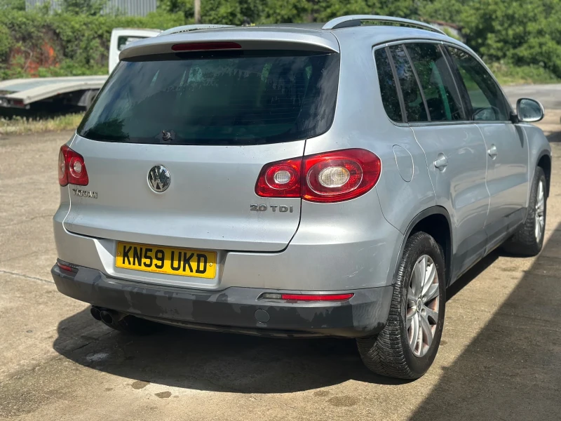 VW Tiguan 2.0tdi 140 CBA, снимка 3 - Автомобили и джипове - 51899777