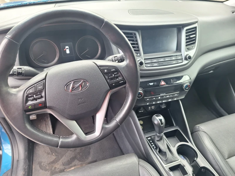 Hyundai Tucson, снимка 5 - Автомобили и джипове - 53297102