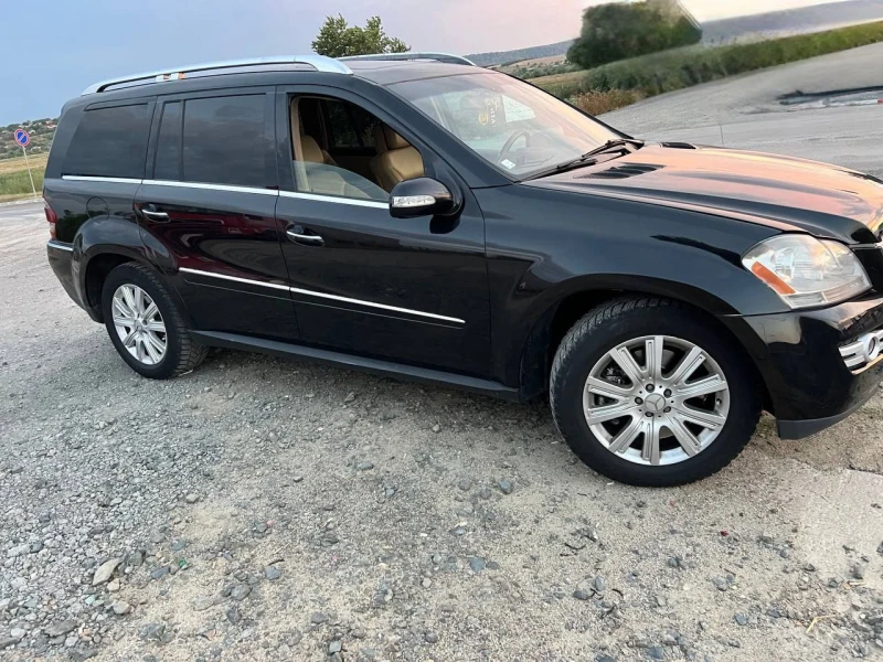 Mercedes-Benz GL 320 CDI, снимка 2 - Автомобили и джипове - 53390652