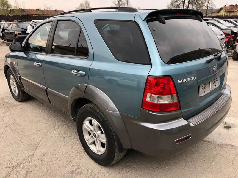 Kia Sorento 2.5crdi НА ЧАСТИ, снимка 4 - Автомобили и джипове - 25082416