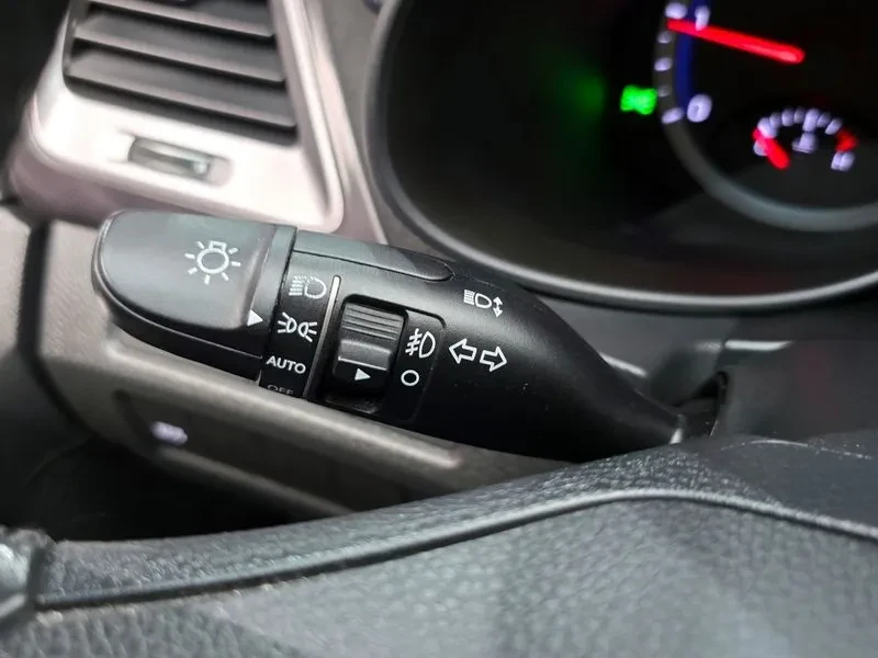 Hyundai Santa fe 2.0, снимка 17 - Автомобили и джипове - 54256828