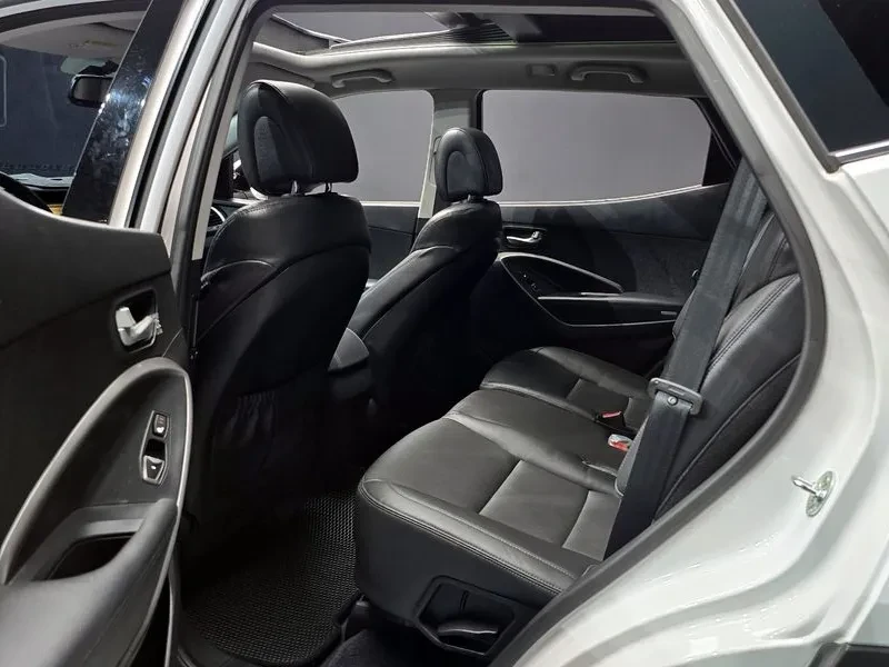 Hyundai Santa fe 2.0, снимка 11 - Автомобили и джипове - 54256828