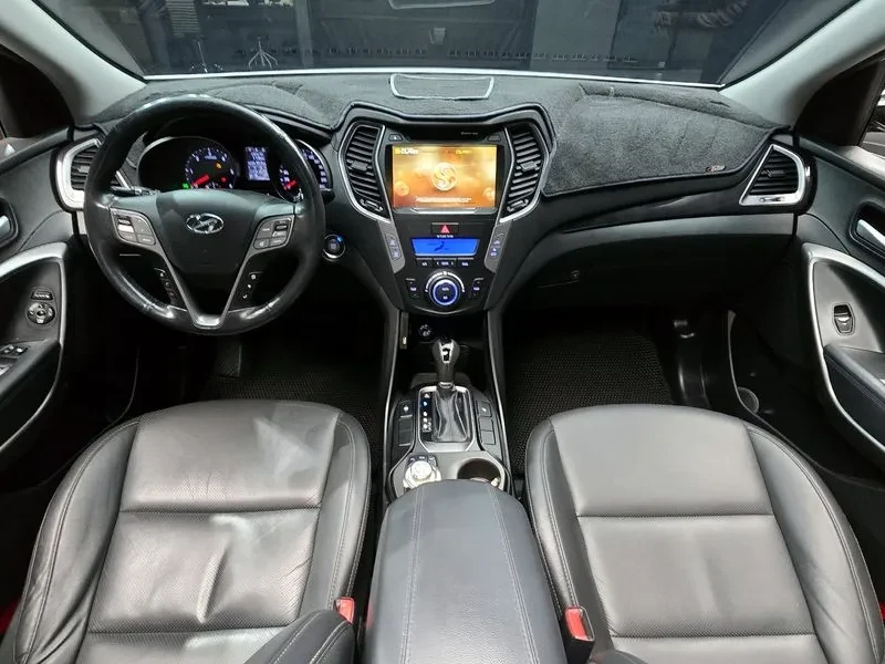 Hyundai Santa fe 2.0, снимка 7 - Автомобили и джипове - 54256828