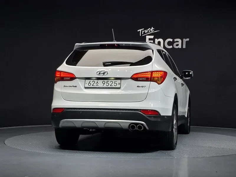 Hyundai Santa fe 2.0, снимка 4 - Автомобили и джипове - 54256828