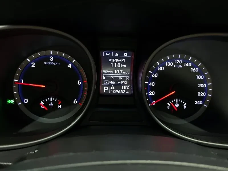 Hyundai Santa fe 2.0, снимка 8 - Автомобили и джипове - 54256828