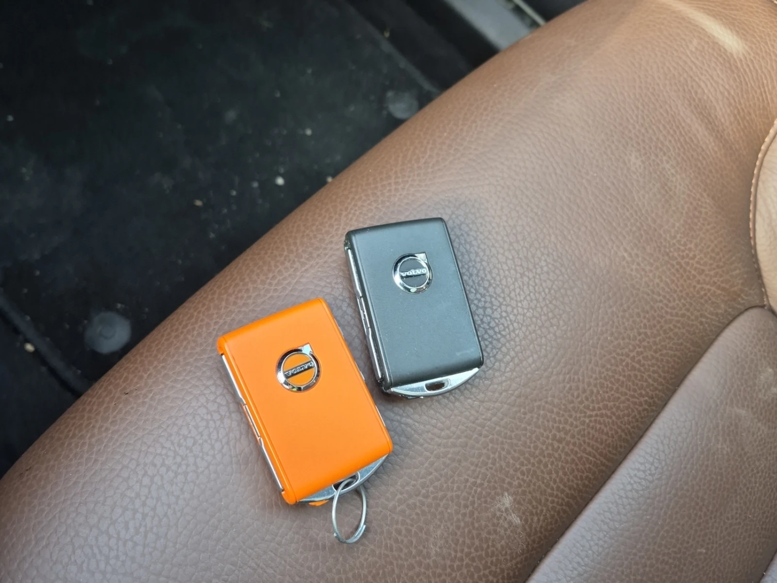 Volvo XC60 2.0L| CARFAX| HARMAN KARDON| 2 KEYS| PANO| |  - изображение 8