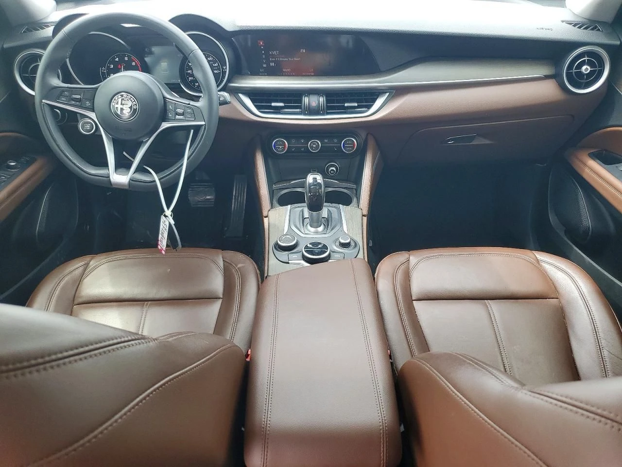 Alfa Romeo Stelvio, снимка 8 - Автомобили и джипове - 54488164