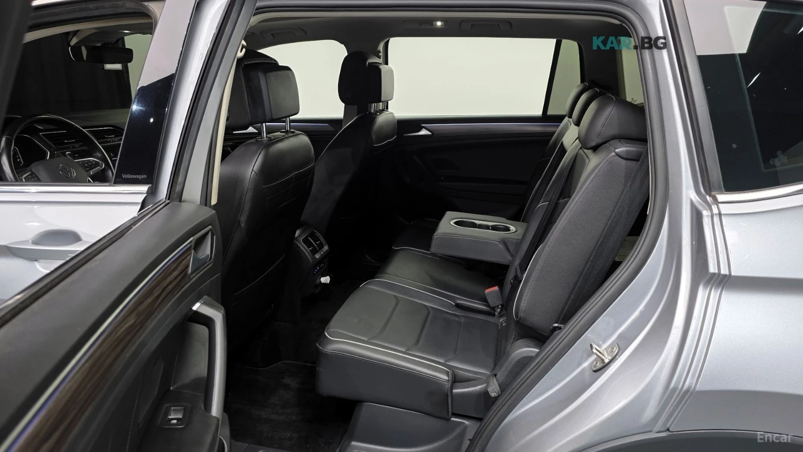 VW Tiguan R-LINE / PRESITGE / DIGITAL / ОБДУХ / ДИСТРОНИК, снимка 17 - Автомобили и джипове - 54595969