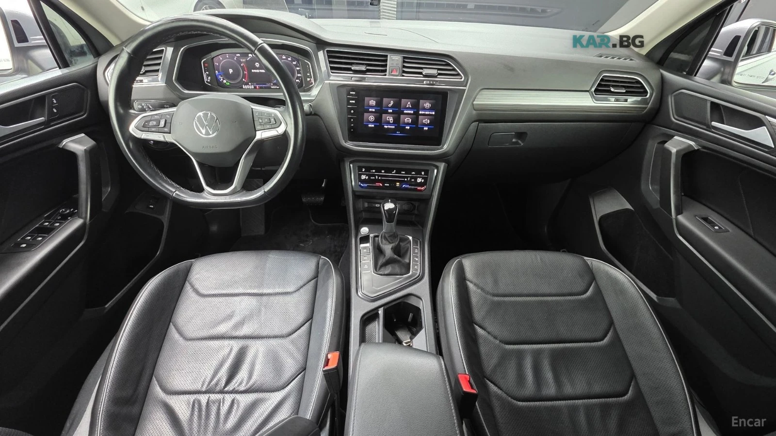 VW Tiguan R-LINE / PRESITGE / DIGITAL / ОБДУХ / ДИСТРОНИК, снимка 7 - Автомобили и джипове - 54595969