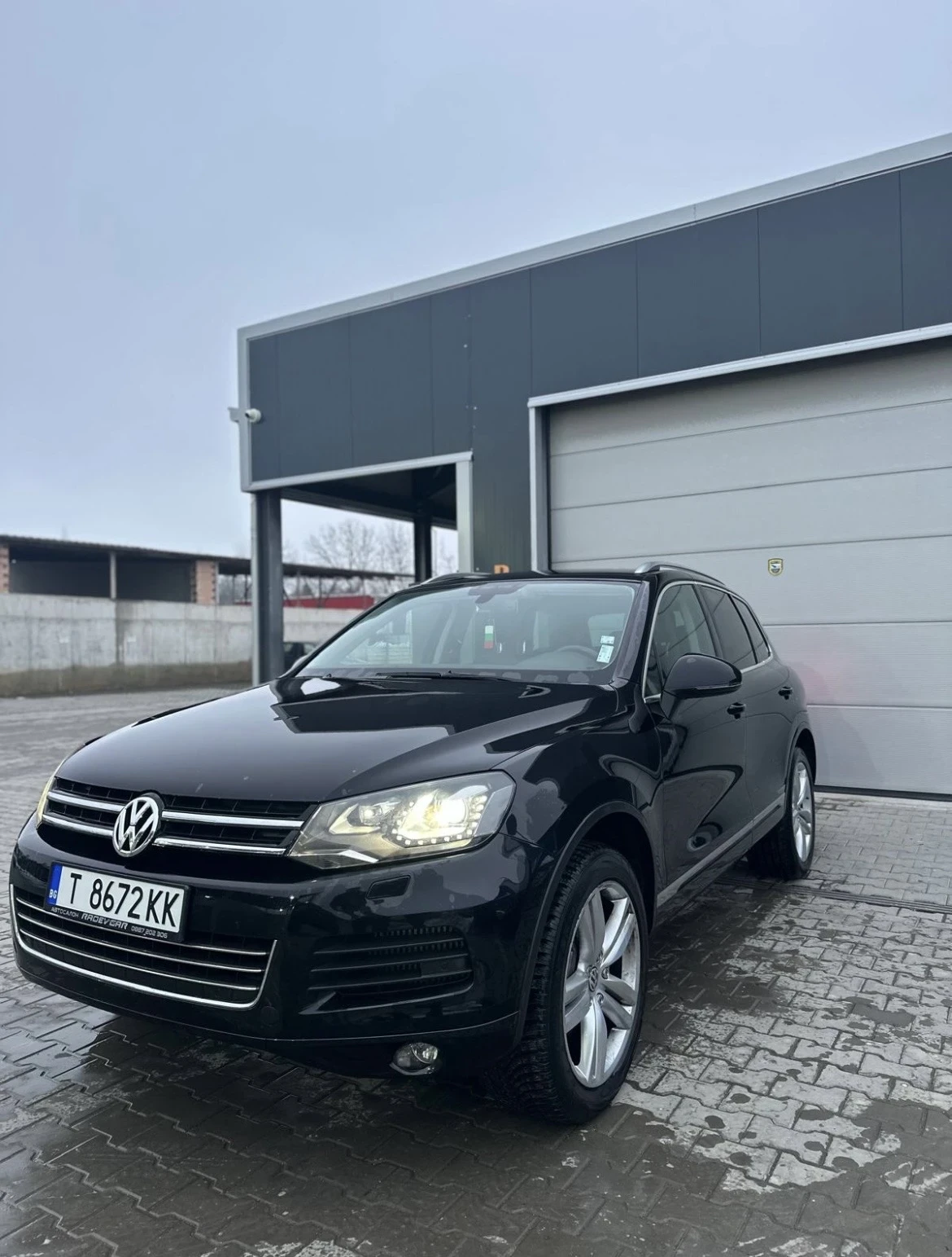 VW Touareg, снимка 3 - Автомобили и джипове - 54768744