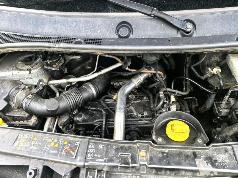 Renault Master 2.3DCI, снимка 16 - Бусове и автобуси - 51558864