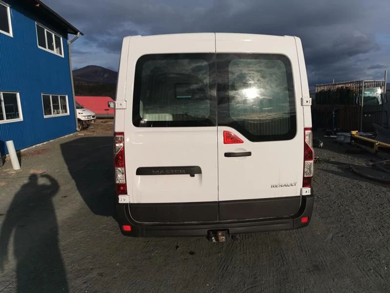 Renault Master 2.3DCI, снимка 4 - Бусове и автобуси - 47183774