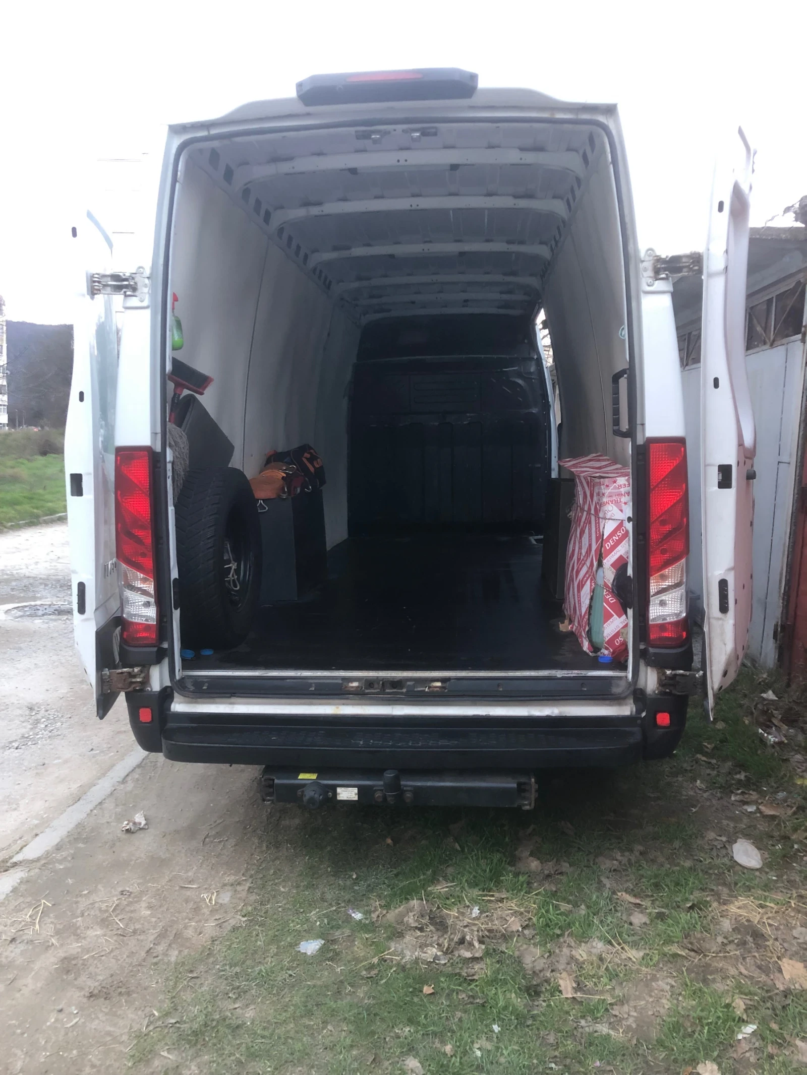 Iveco Daily 35-17, снимка 12 - Бусове и автобуси - 53853960