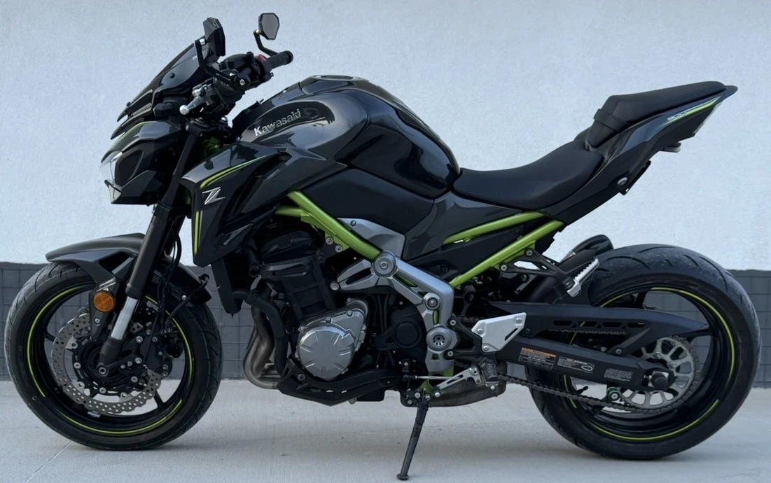 Kawasaki Z 900 3800km Yoshimura, снимка 9 - Мотоциклети и мототехника - 53879086