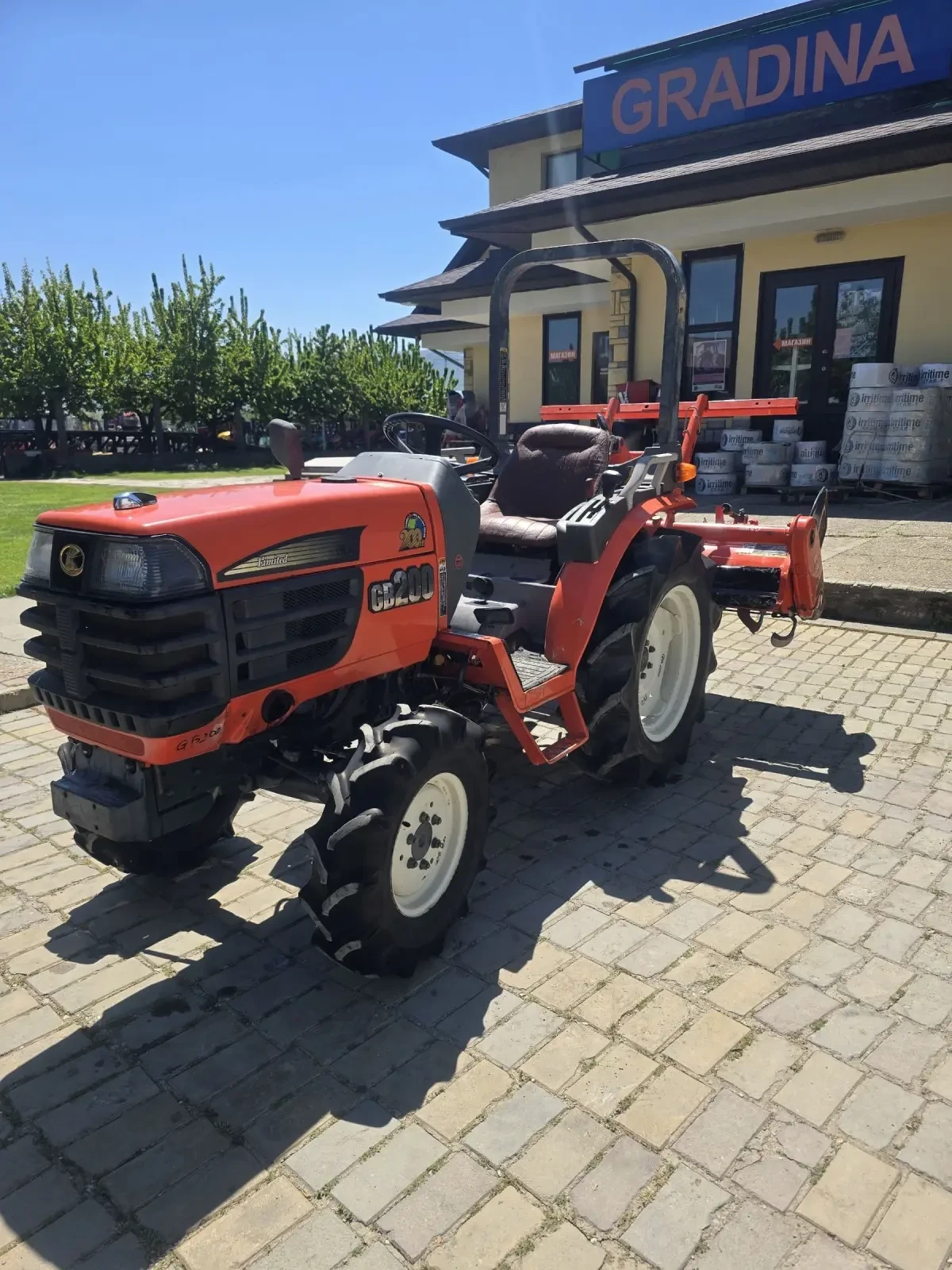 Трактор Kubota GB 200, снимка 2 - Селскостопанска техника - 54310589