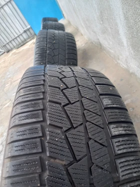 Гуми Зимни 235/45R18, снимка 5 - Гуми и джанти - 47095765