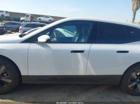 BMW iX Xdrive50, снимка 14