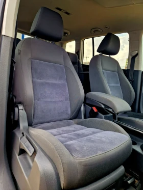 VW Touran Регистриран / Обслужен / Бартер / Лизинг , снимка 14