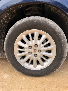 Chrysler Voyager LXCRD - 3400 € - 68609415 17