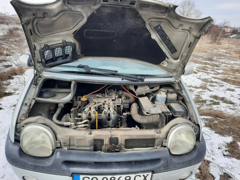 Renault Twingo, снимка 15 - Автомобили и джипове - 47338028