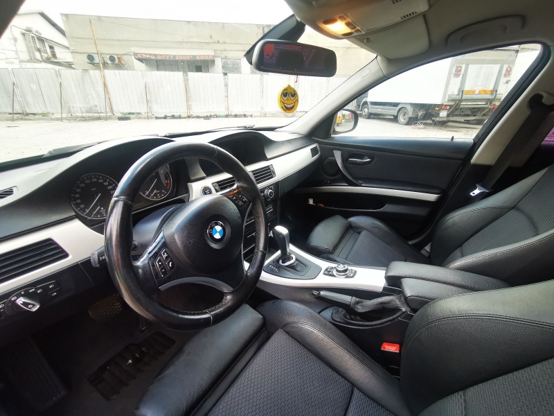 BMW 320 Facelift  xdrive, снимка 14 - Автомобили и джипове - 45918498