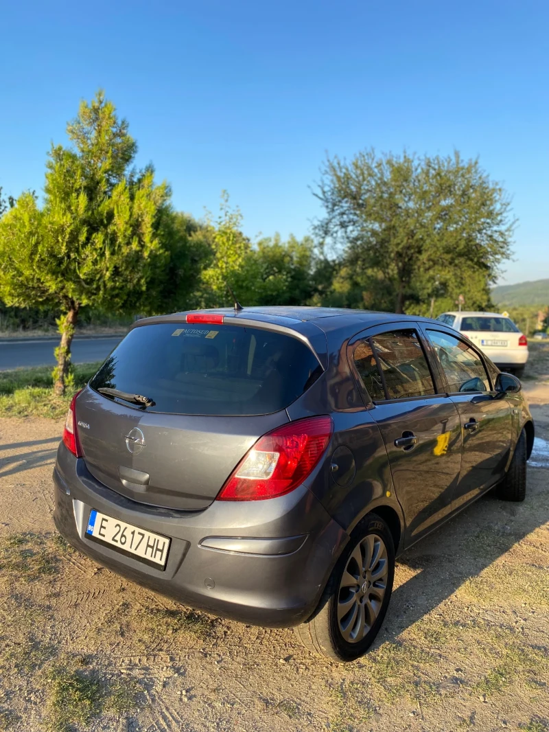 Opel Corsa, снимка 2 - Автомобили и джипове - 47388914