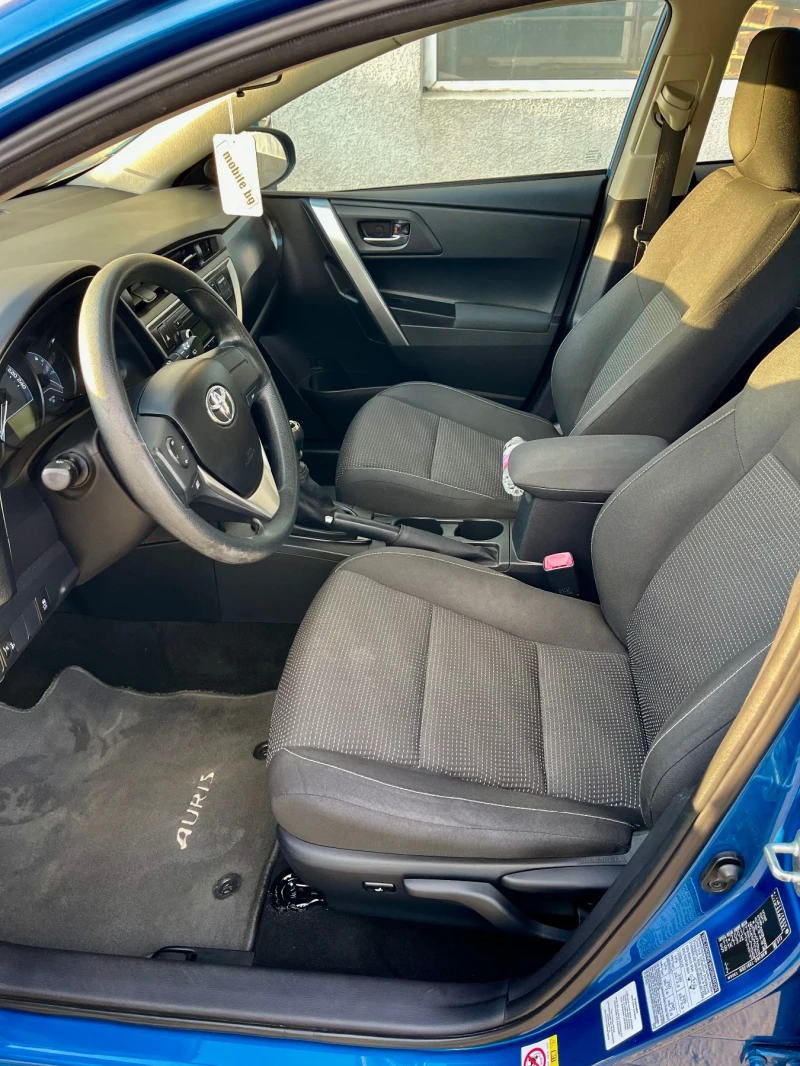 Toyota Auris 1.3 100kc EU5, снимка 11 - Автомобили и джипове - 48105167