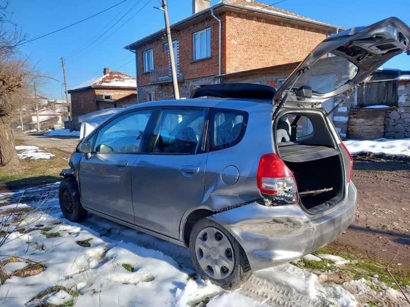 Honda Jazz 1.3 1.4, снимка 3 - Автомобили и джипове - 48950239