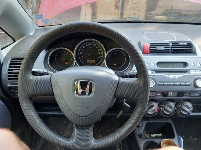 Honda Jazz 1.3 1.4, снимка 16 - Автомобили и джипове - 48950239