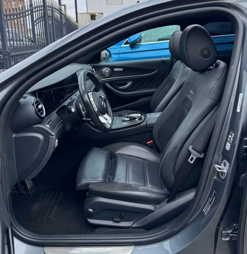 Mercedes-Benz E 53 AMG  * AMG* 4MATIC+ * PANORAMA* , снимка 5 - Автомобили и джипове - 52015227