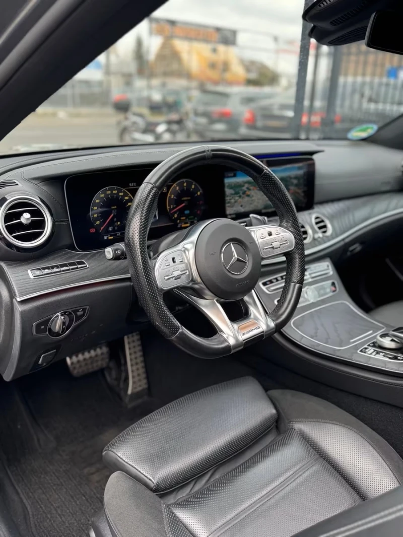 Mercedes-Benz E 53 AMG  * AMG* 4MATIC+ * PANORAMA* , снимка 9 - Автомобили и джипове - 52015227