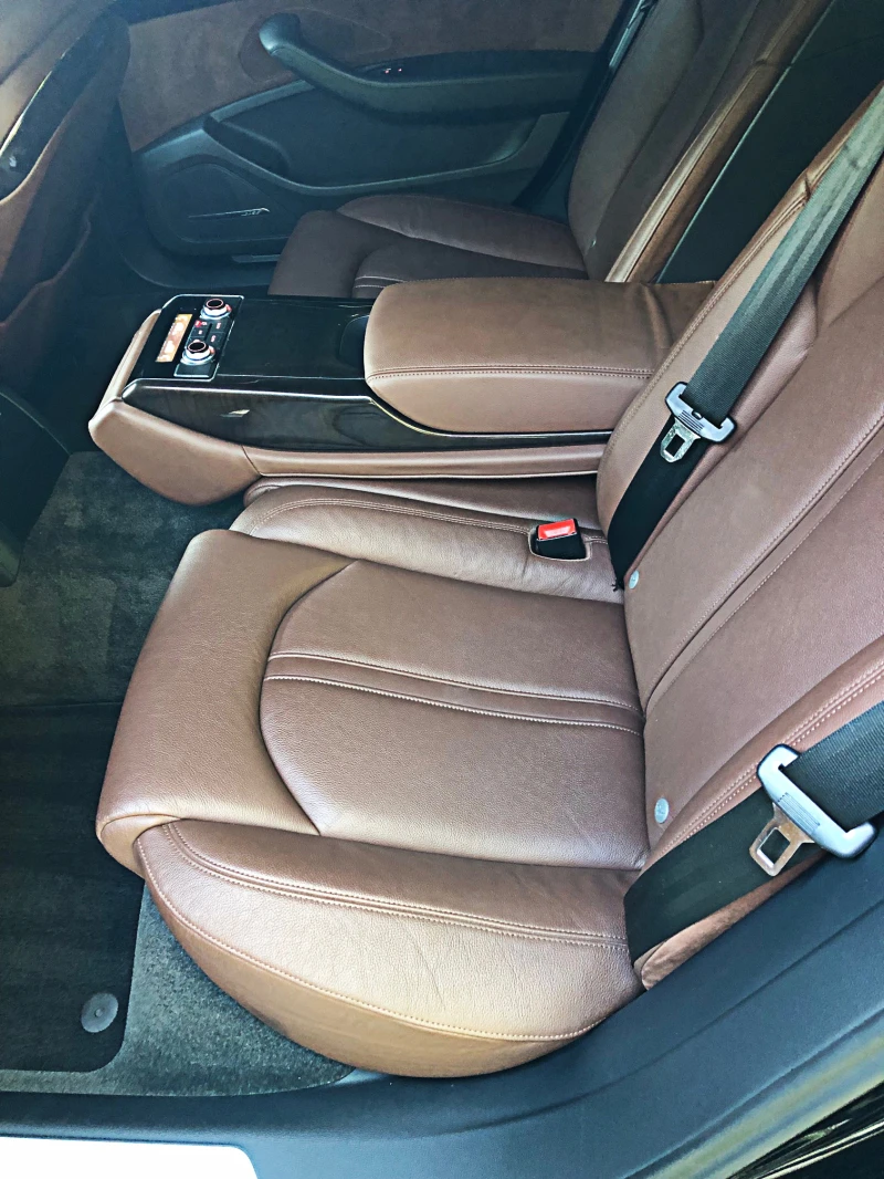 Audi A8, снимка 7 - Автомобили и джипове - 52380628