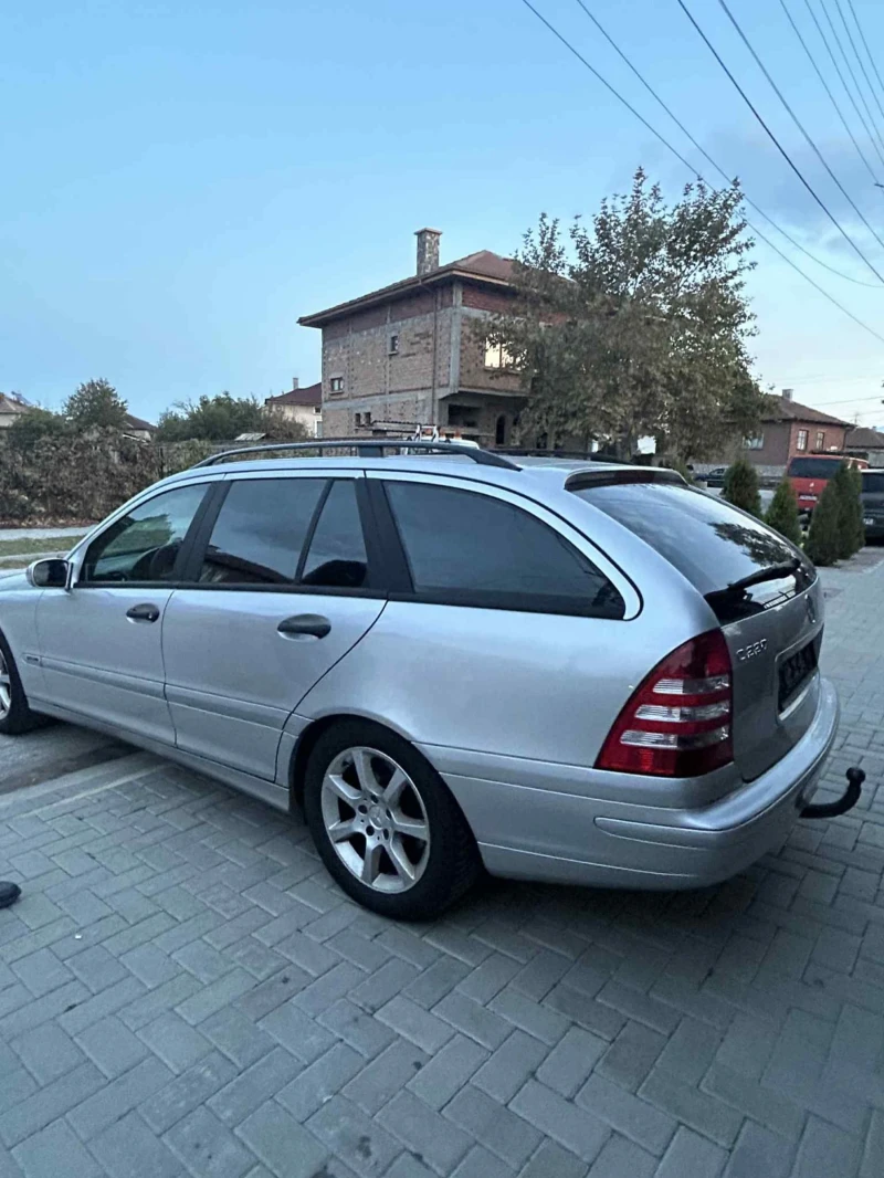 Mercedes-Benz C 220, снимка 5 - Автомобили и джипове - 52179799