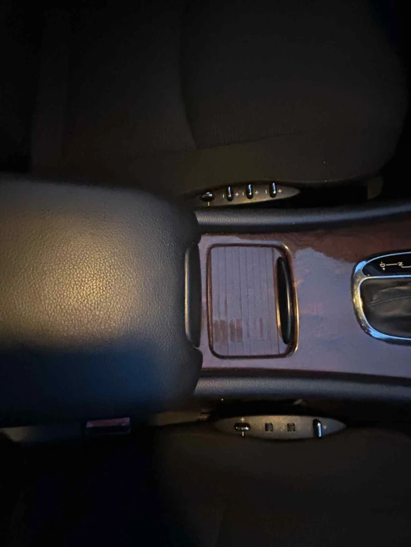 Mercedes-Benz C 220, снимка 10 - Автомобили и джипове - 52179799