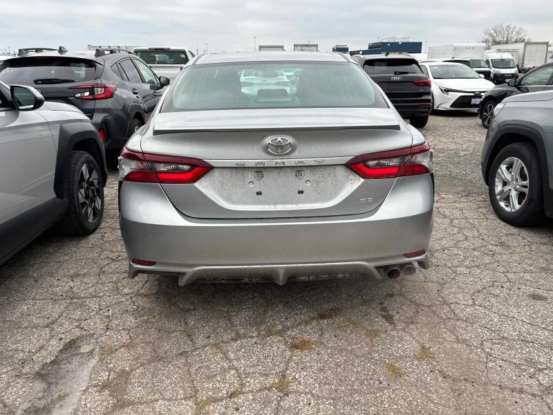 Toyota Camry 4X4 * * CARFAX * * АВТО КРЕДИТ * * , снимка 4 - Автомобили и джипове - 53335557
