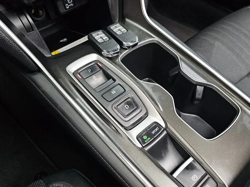 Honda Accord 2.0 Turbo Sports, снимка 9 - Автомобили и джипове - 55739095